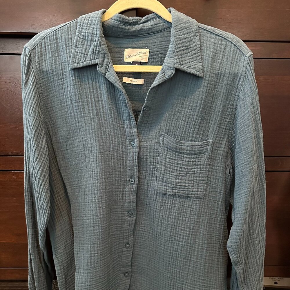 Universal Thread Women's Long Sleeve Relaxed Fit Gauze Button-Down Shirt